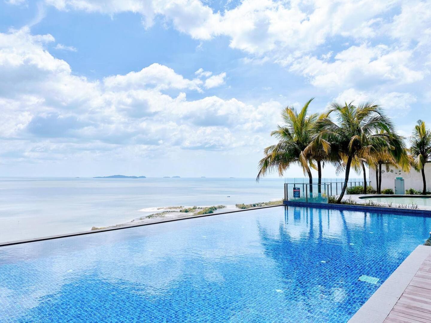 Silverscape Seaview Residence Melaka Экстерьер фото