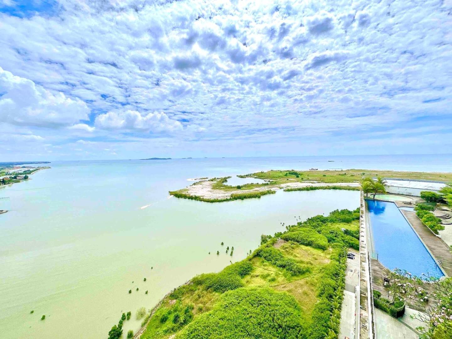Silverscape Seaview Residence Melaka Экстерьер фото
