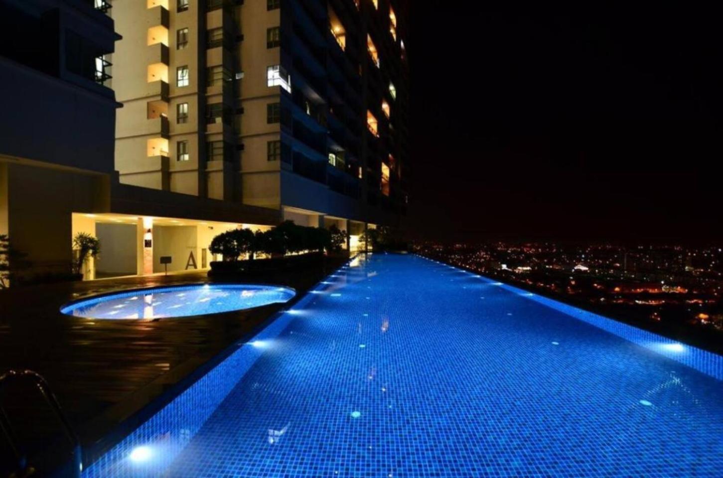 Silverscape Seaview Residence Melaka Экстерьер фото