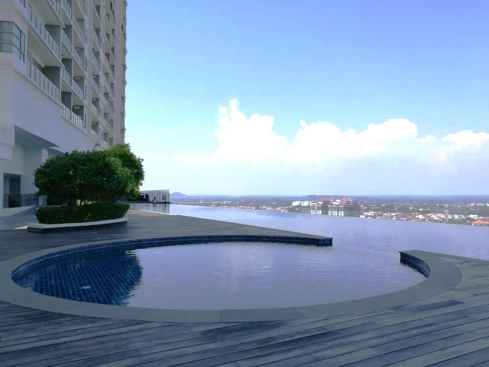 Silverscape Seaview Residence Melaka Экстерьер фото